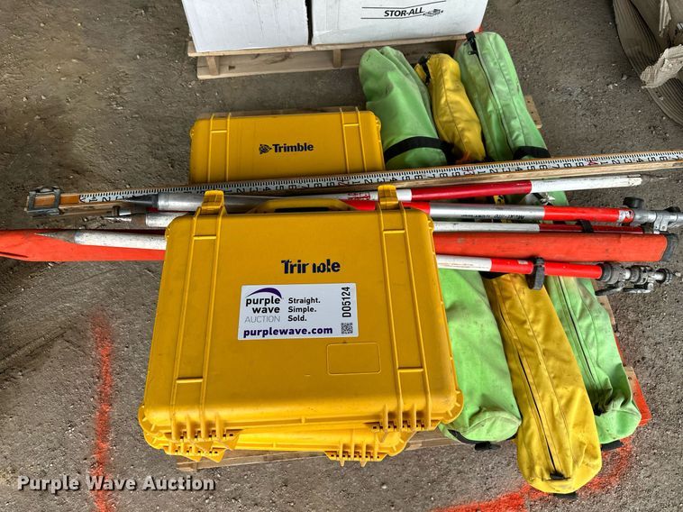 image for item DO5124 Surveying equipment