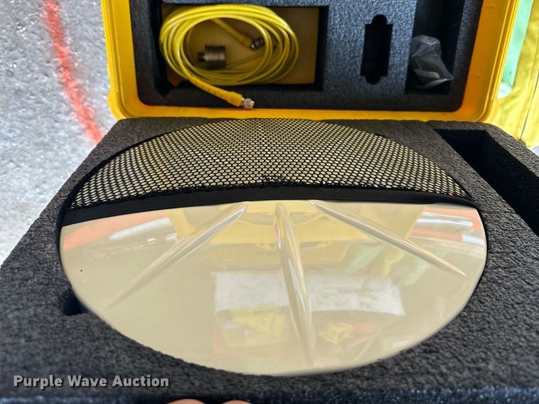 image for item DO5124 Surveying equipment