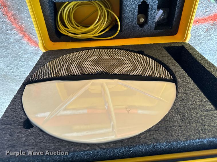 image for item DO5124 Surveying equipment