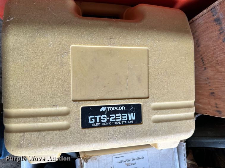 image for item DO5124 Surveying equipment