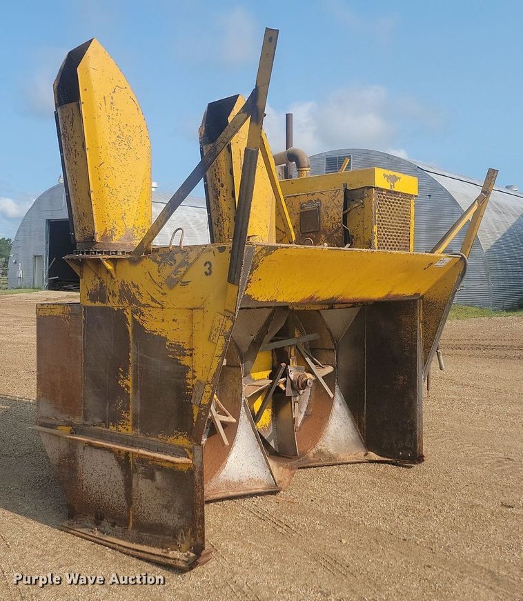 image for item DQ7467 Fair Manufacturing  snow blower