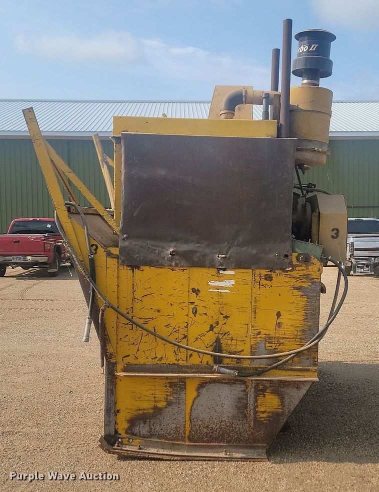 image for item DQ7467 Fair Manufacturing  snow blower