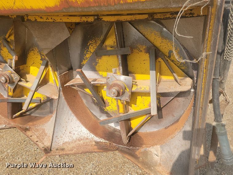 image for item DQ7467 Fair Manufacturing  snow blower