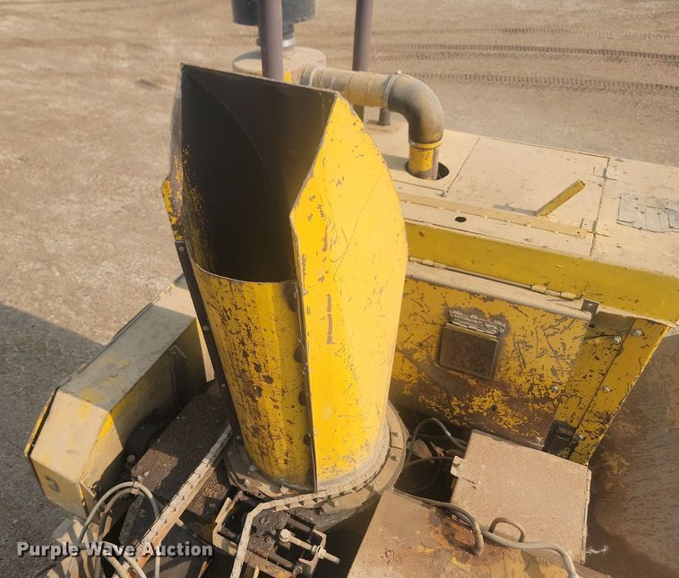 image for item DQ7467 Fair Manufacturing  snow blower