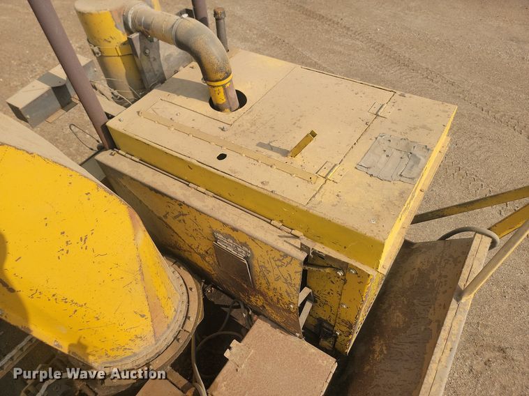 image for item DQ7467 Fair Manufacturing  snow blower