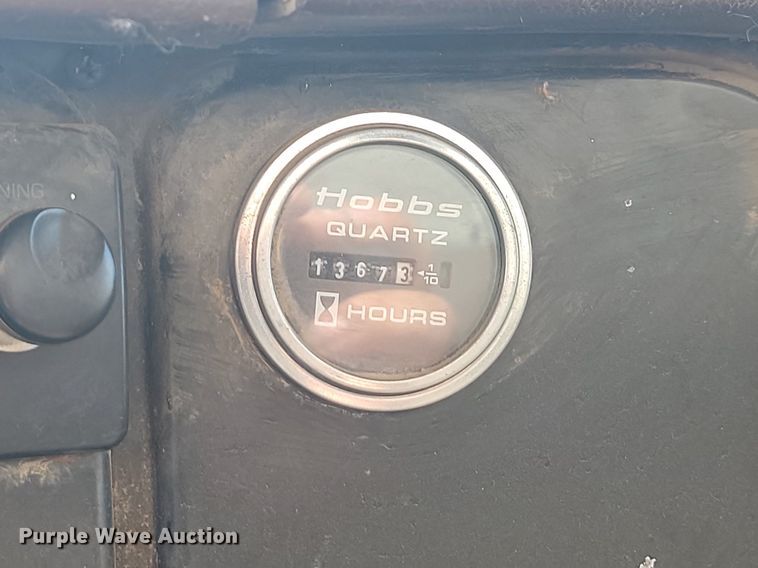 image for item DQ7468 1983 International F1954  tank truck