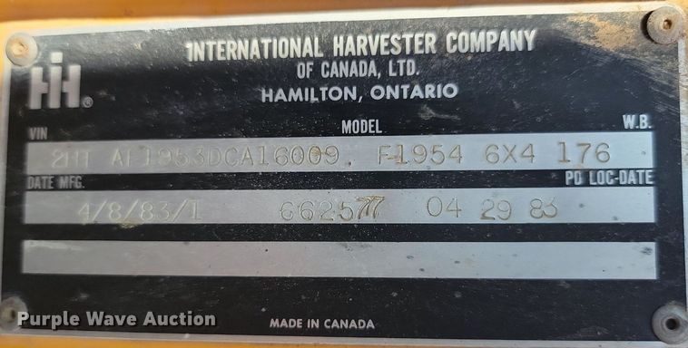 image for item DQ7468 1983 International F1954  tank truck