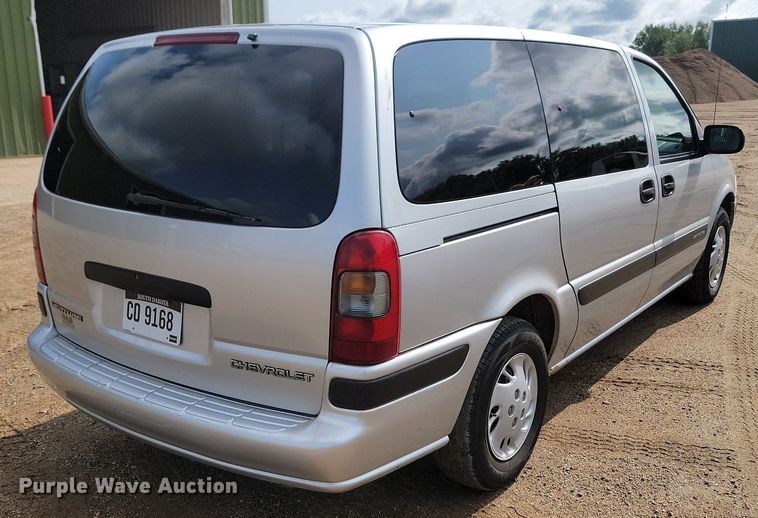 image for item DQ7469 2002 Chevrolet Venture  van