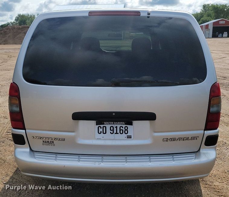 image for item DQ7469 2002 Chevrolet Venture  van