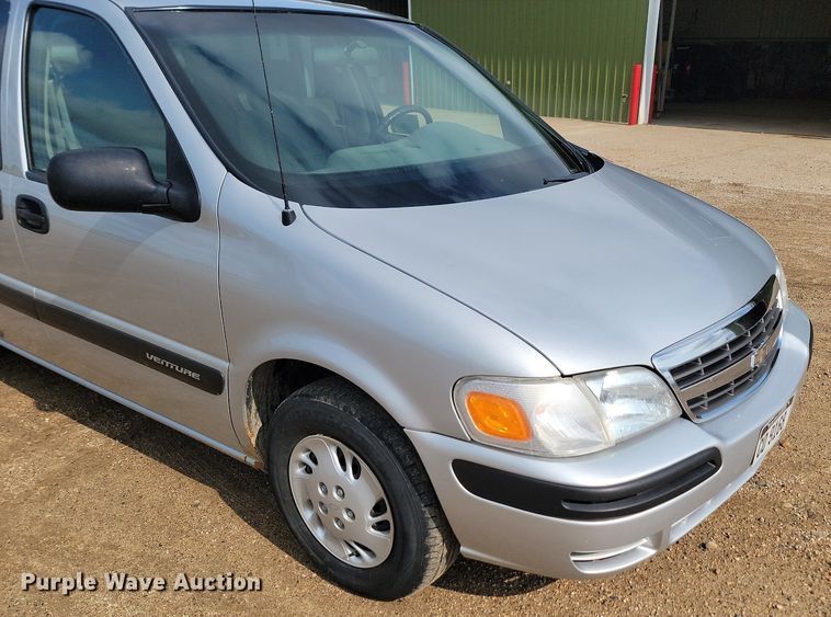 image for item DQ7469 2002 Chevrolet Venture  van
