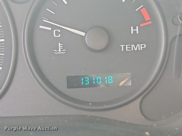 image for item DQ7469 2002 Chevrolet Venture  van