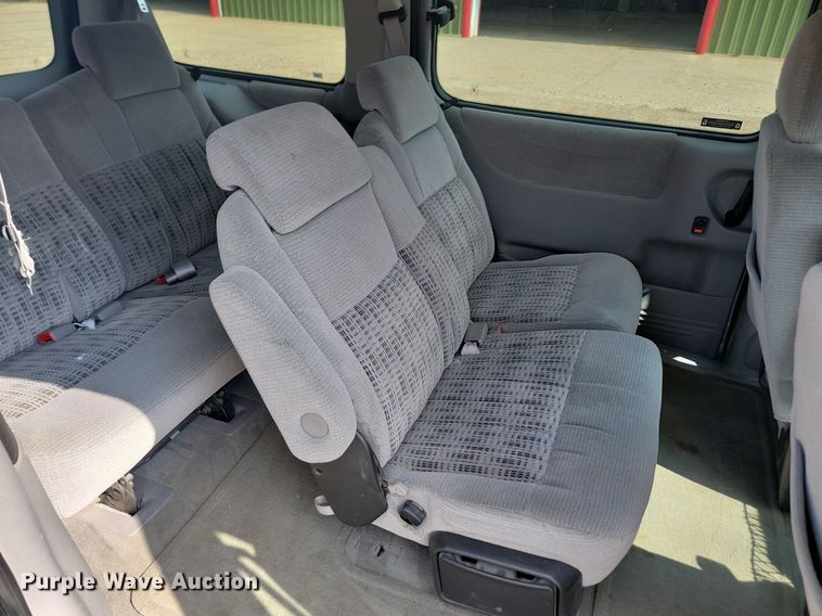 image for item DQ7469 2002 Chevrolet Venture  van