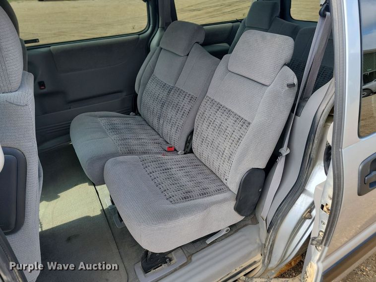 image for item DQ7469 2002 Chevrolet Venture  van