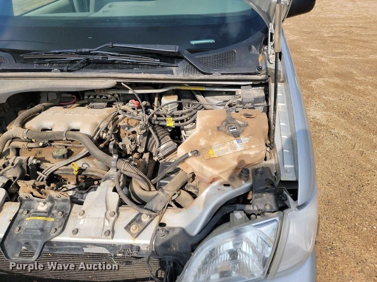 image for item DQ7469 2002 Chevrolet Venture  van