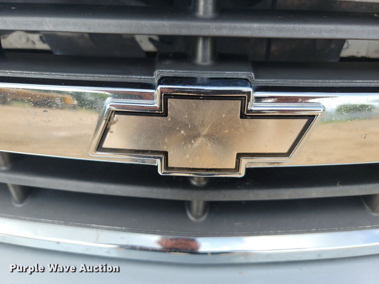 image for item DQ7469 2002 Chevrolet Venture  van