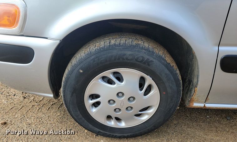 image for item DQ7469 2002 Chevrolet Venture  van