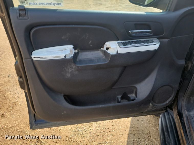 image for item DQ7470 2011 Chevrolet Tahoe Police  SUV