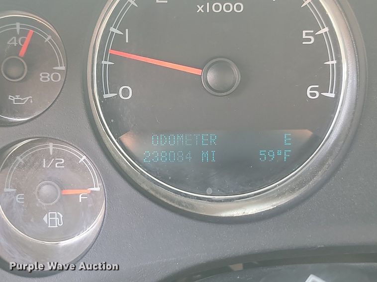 image for item DQ7470 2011 Chevrolet Tahoe Police  SUV