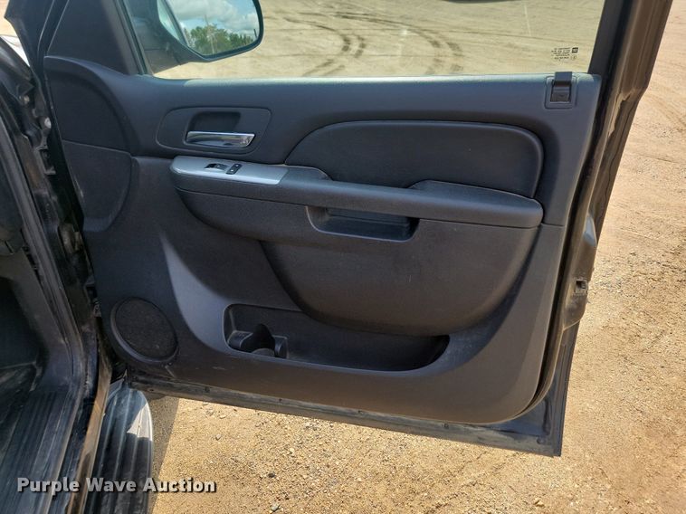 image for item DQ7470 2011 Chevrolet Tahoe Police  SUV