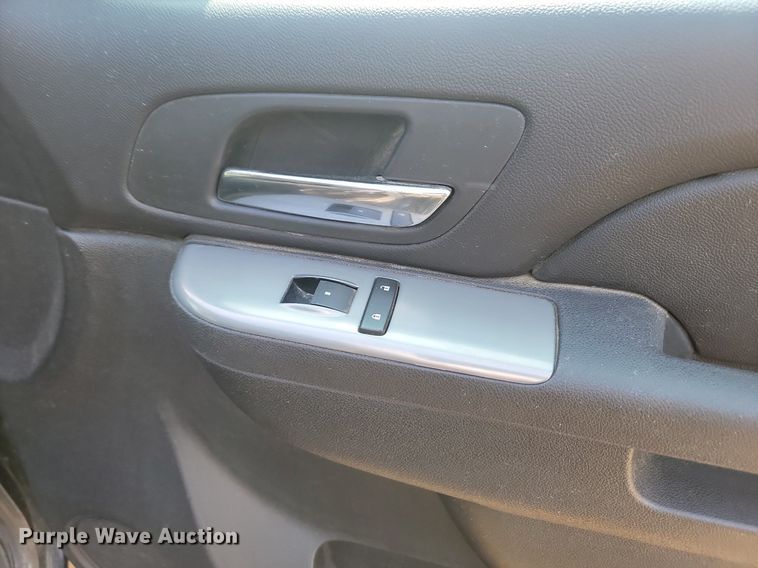 image for item DQ7470 2011 Chevrolet Tahoe Police  SUV