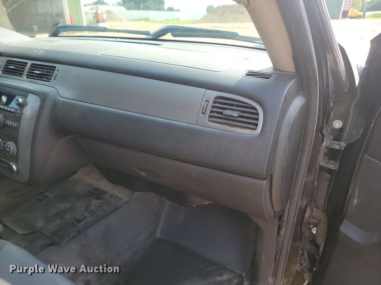 image for item DQ7470 2011 Chevrolet Tahoe Police  SUV