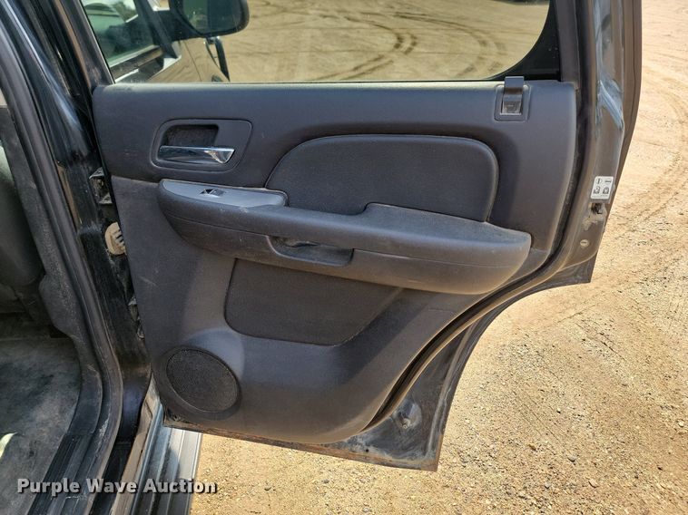 image for item DQ7470 2011 Chevrolet Tahoe Police  SUV