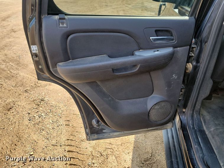 image for item DQ7470 2011 Chevrolet Tahoe Police  SUV