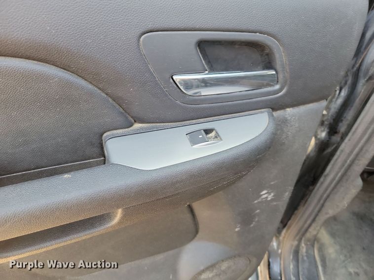 image for item DQ7470 2011 Chevrolet Tahoe Police  SUV