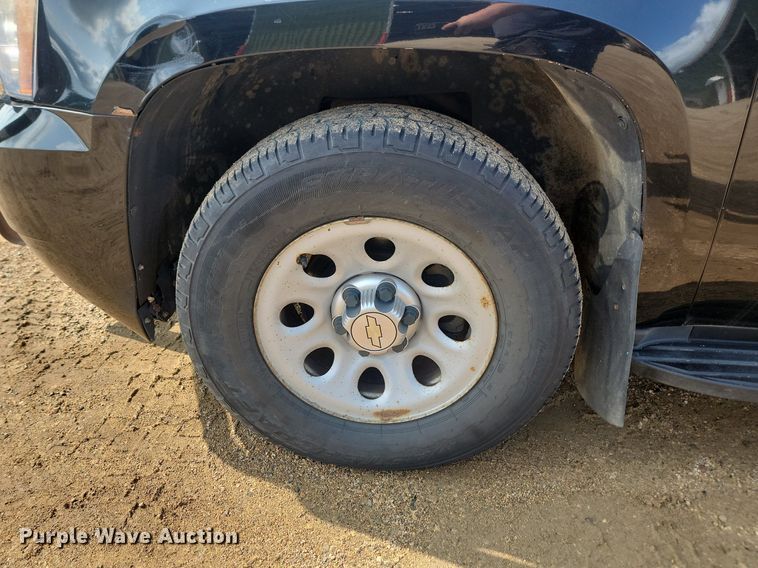 image for item DQ7470 2011 Chevrolet Tahoe Police  SUV