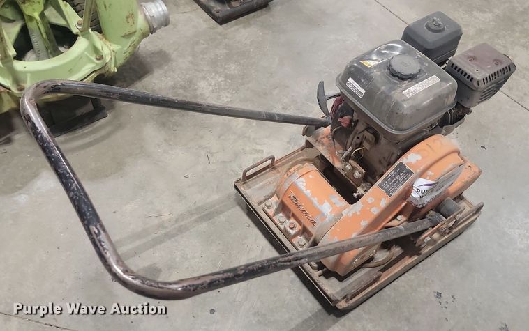 image for item DQ7485 Multiquip MVC-90H  plate compactor