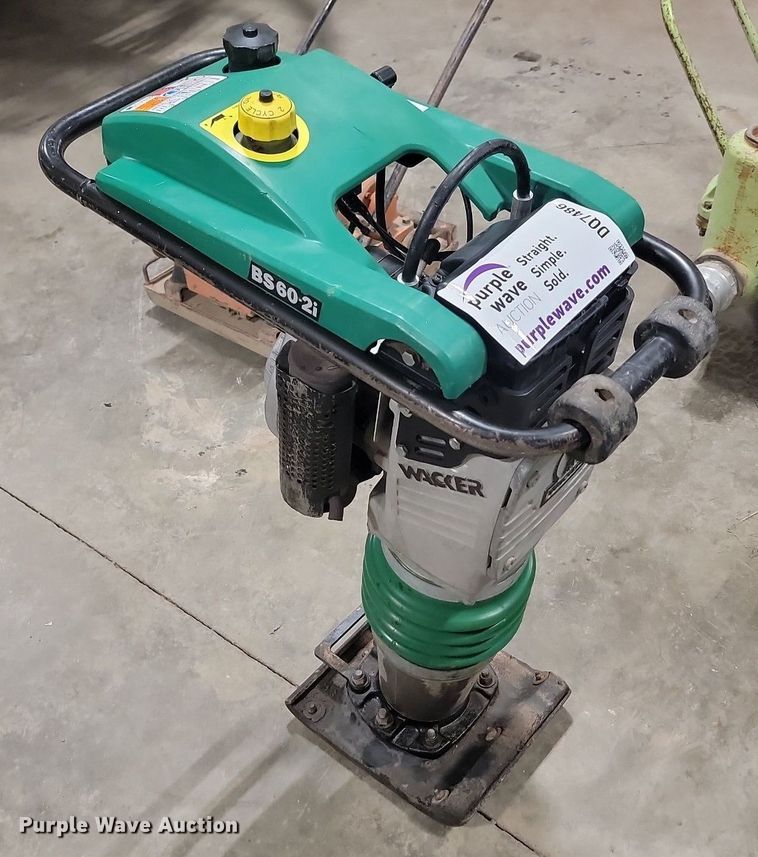 image for item DQ7486 Wacker Neuson  plate compactor