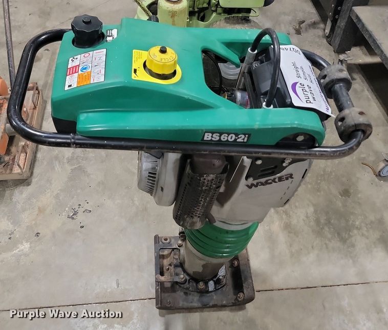 image for item DQ7486 Wacker Neuson  plate compactor