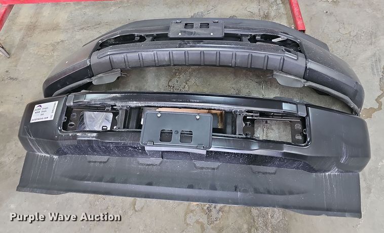 image for item DR3390 (2) Ford front bumpers