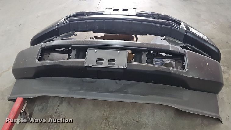 image for item DR3390 (2) Ford front bumpers