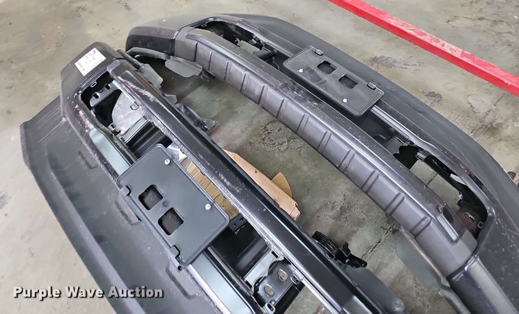 image for item DR3390 (2) Ford front bumpers