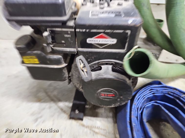 image for item DR3398 Briggs & Stratton  pump