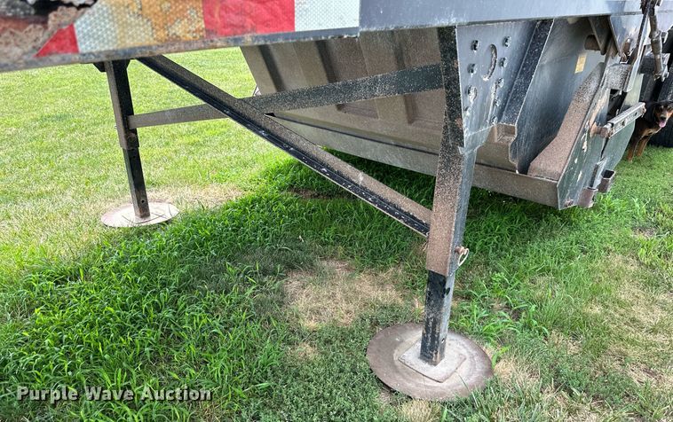 image for item DS2040 2013 CTS BDT-30  bottom dump trailer