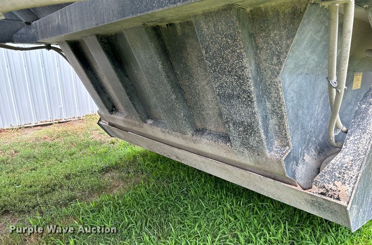 image for item DS2040 2013 CTS BDT-30  bottom dump trailer