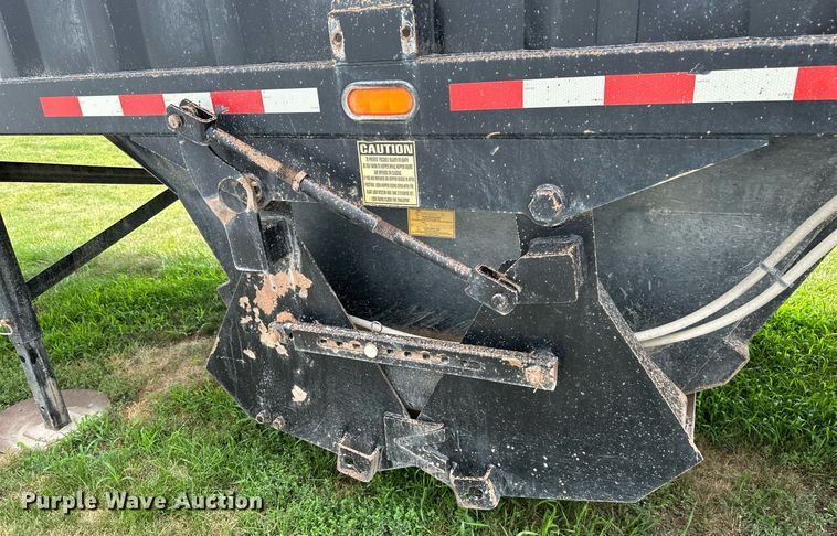 image for item DS2040 2013 CTS BDT-30  bottom dump trailer