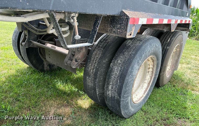 image for item DS2040 2013 CTS BDT-30  bottom dump trailer