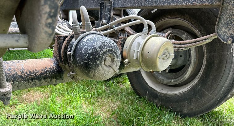 image for item DS2040 2013 CTS BDT-30  bottom dump trailer