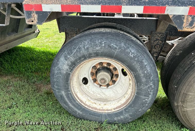 image for item DS2040 2013 CTS BDT-30  bottom dump trailer