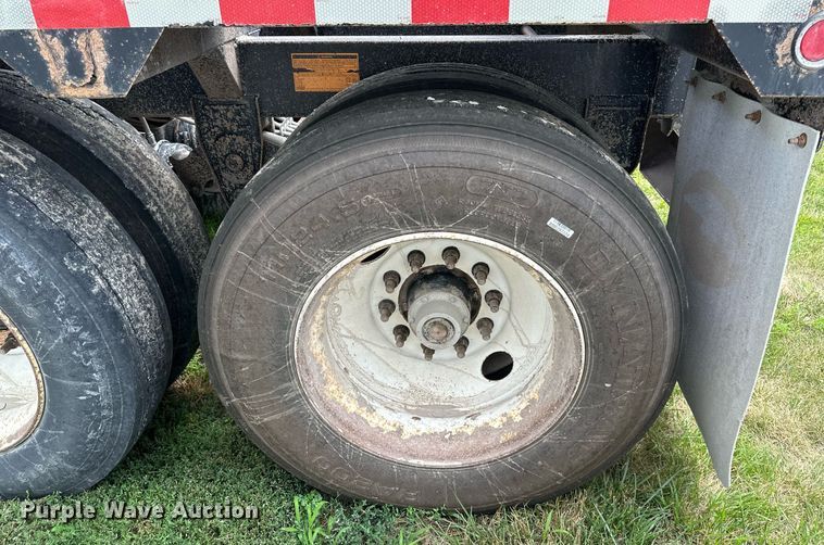 image for item DS2040 2013 CTS BDT-30  bottom dump trailer