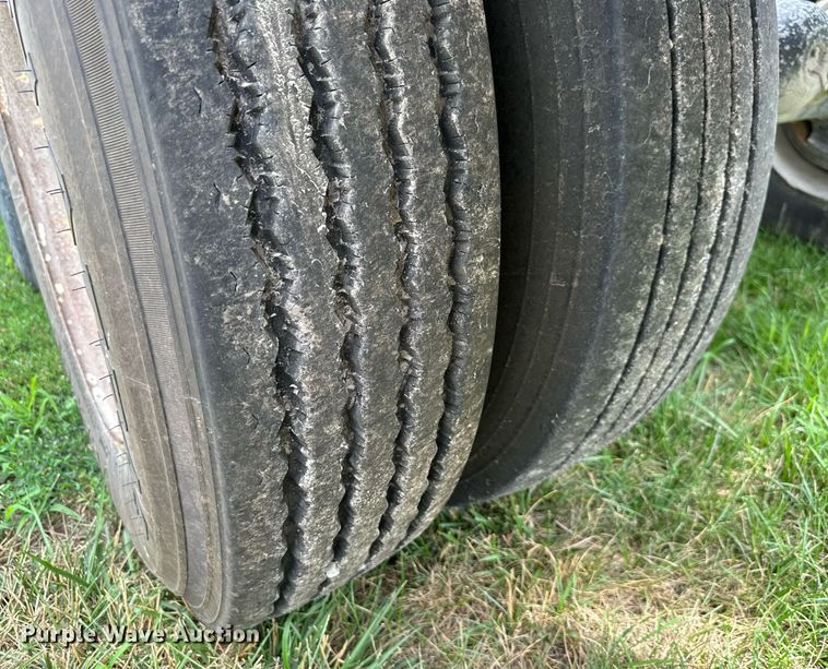 image for item DS2040 2013 CTS BDT-30  bottom dump trailer