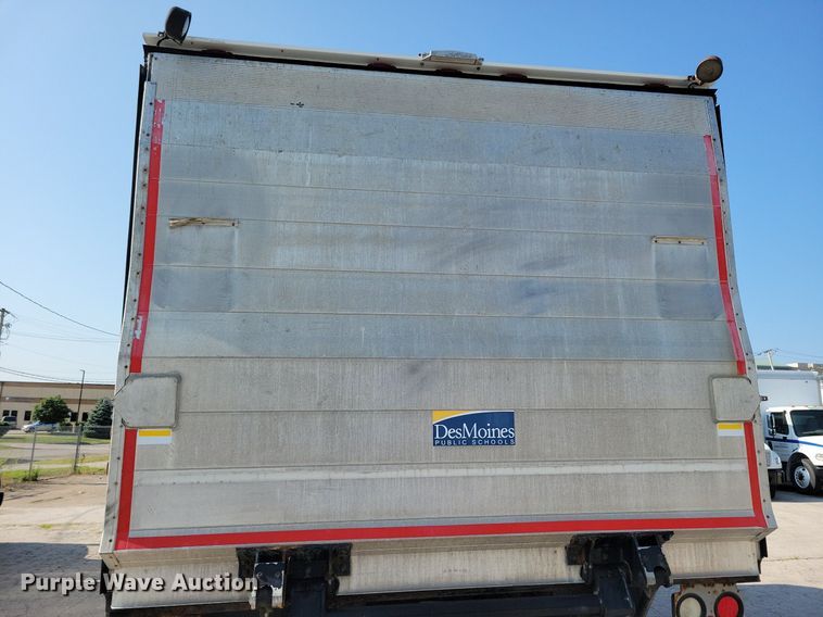 image for item JO9230 2004 Freightliner FL70  box truck