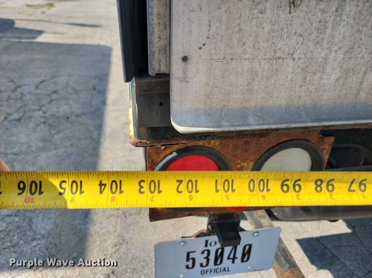 image for item JO9230 2004 Freightliner FL70  box truck