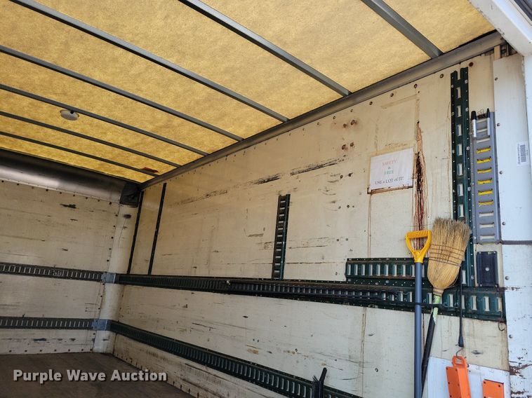 image for item JO9230 2004 Freightliner FL70  box truck