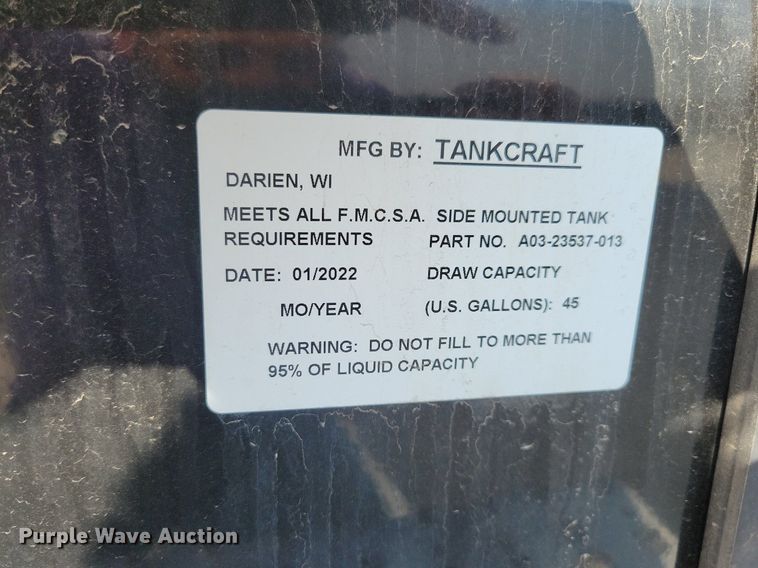 image for item JO9230 2004 Freightliner FL70  box truck