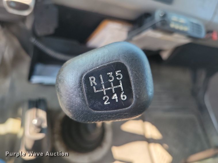 image for item JO9230 2004 Freightliner FL70  box truck