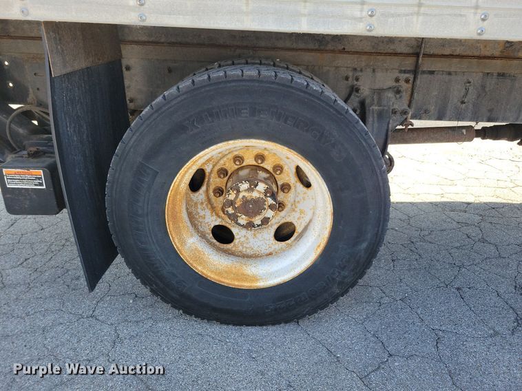 image for item JO9230 2004 Freightliner FL70  box truck